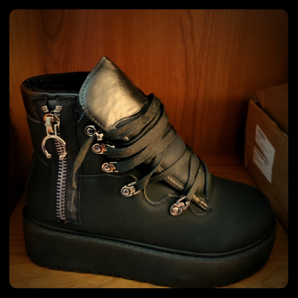 Shoes platform